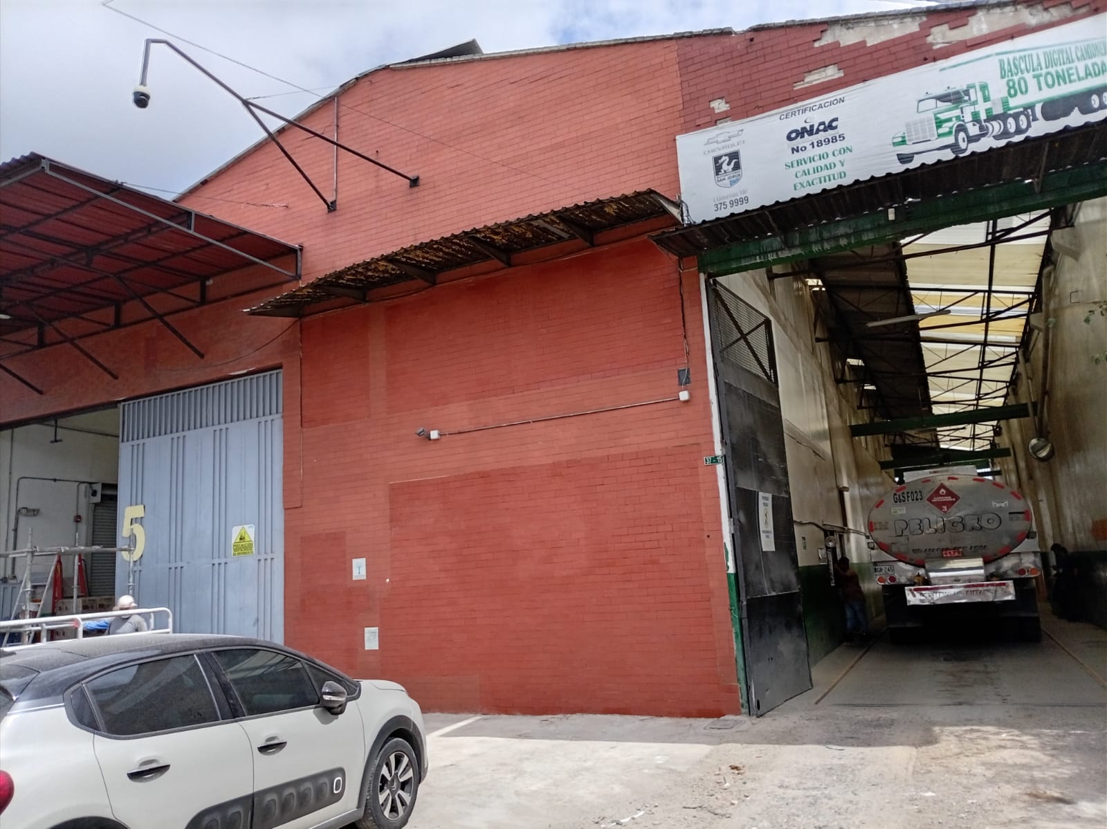 Suministro y aplicacion de pinturas a nivel domestico e industrial